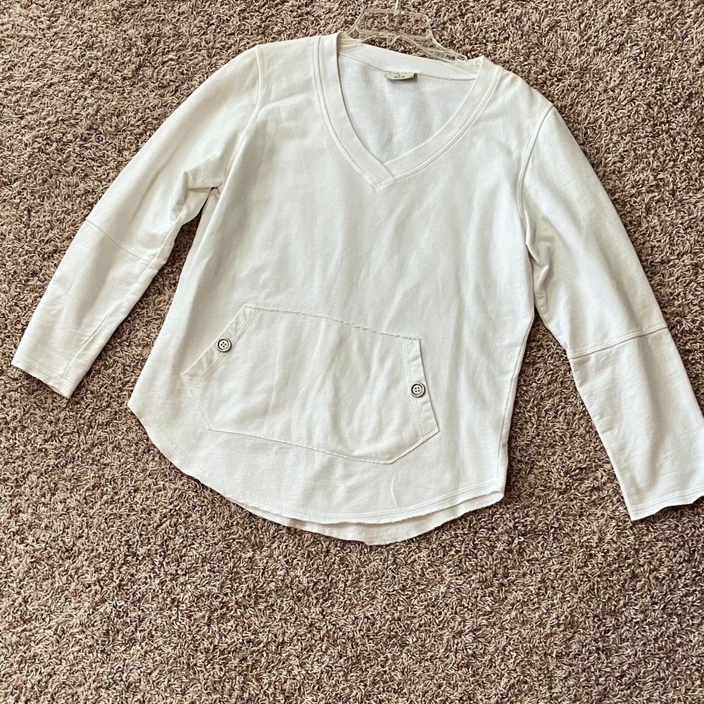 White V-Neck Long Sleeve Top